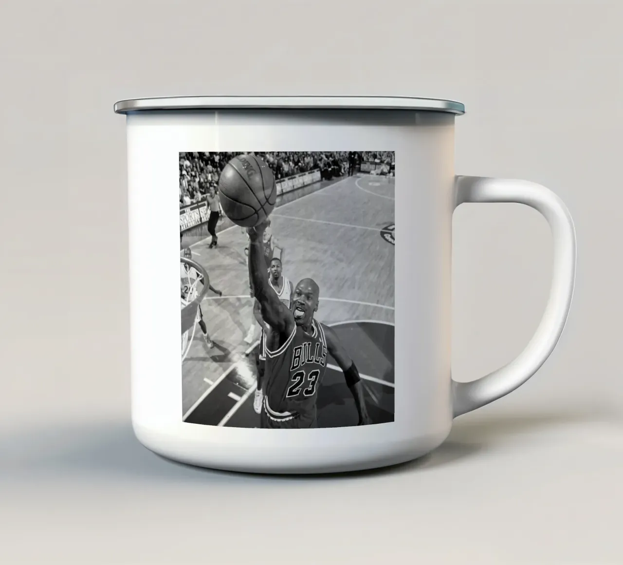 Momento epico Jordan Bw tazza in smalto da FAKE ARTWORK STORE
