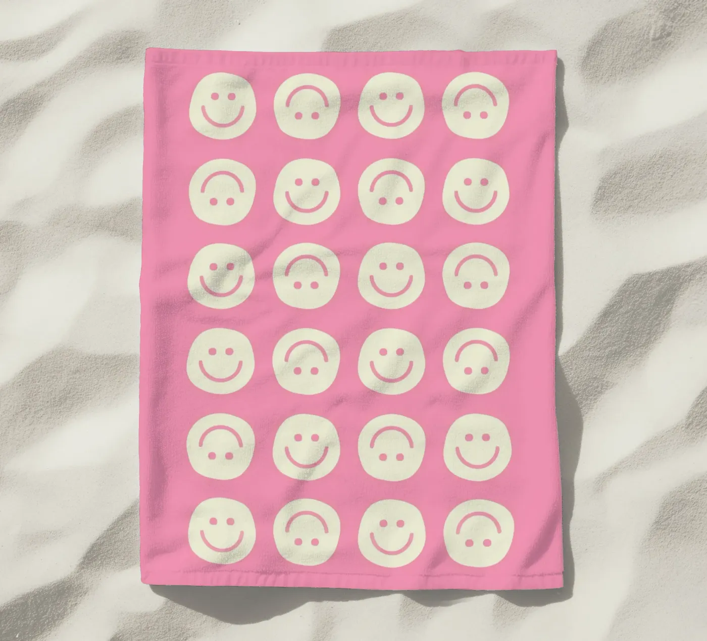 Pink Smiley telo mare da Attaboy Dsgn