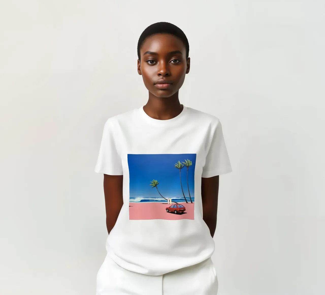Auto rossa su una bella spiaggia t-shirt da HKS JAPANESESTORE