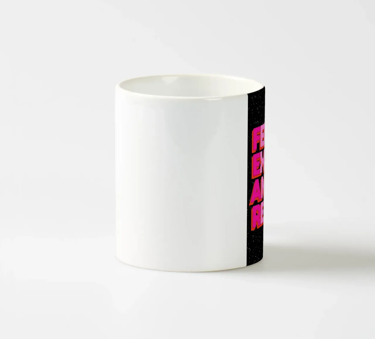 F.E.A.R tazza in ceramica da Type & Tape