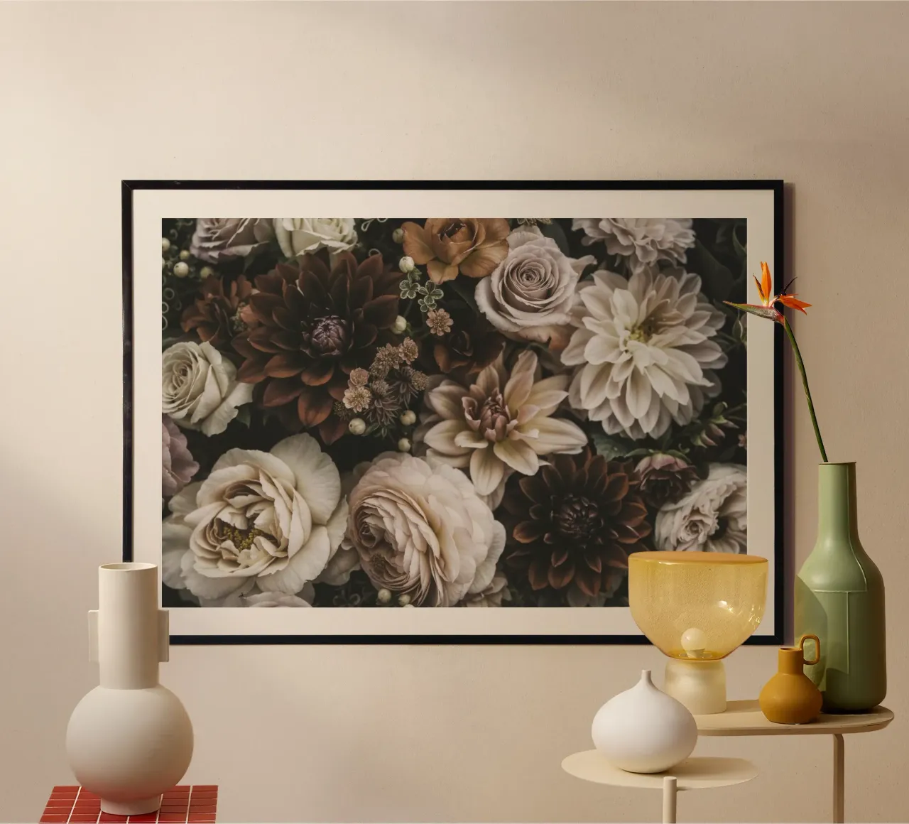 Fascino di bellezza barocco botanico sbiadito poster con telaio in plastica da Andrea Haase Floral Passion