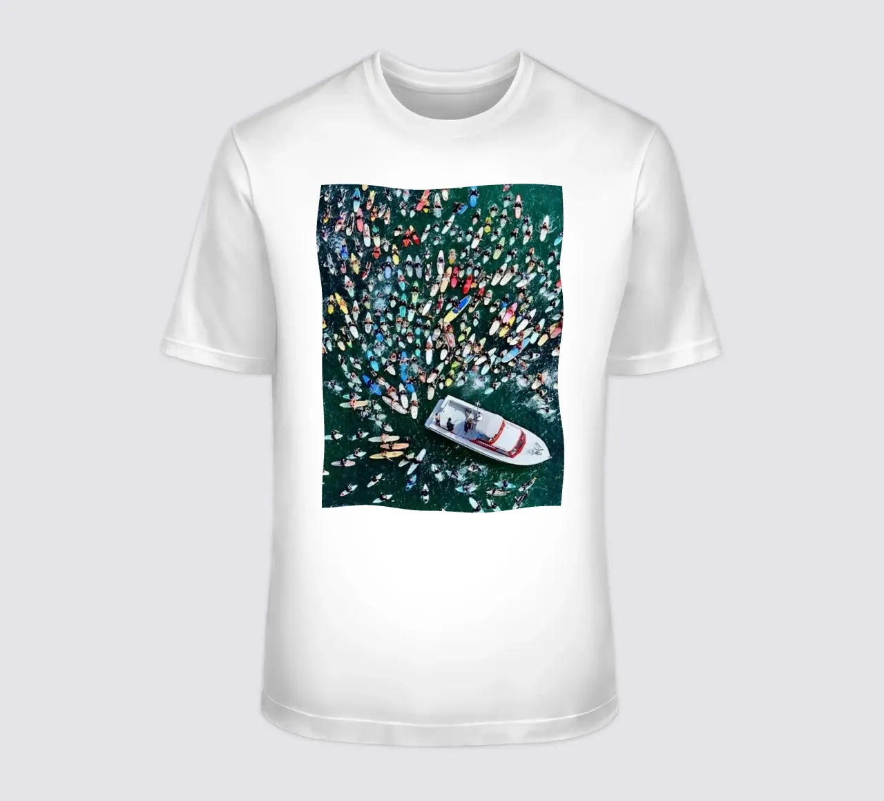 Raduno in mare - Slim Aarons t-shirt da The Poster UK