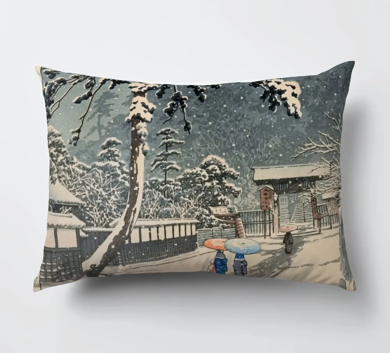 Ukiyo-e: Hasui Kawase - Ikegami Honmon-ji (池上本門寺) cuscino da Aesthetic Muse