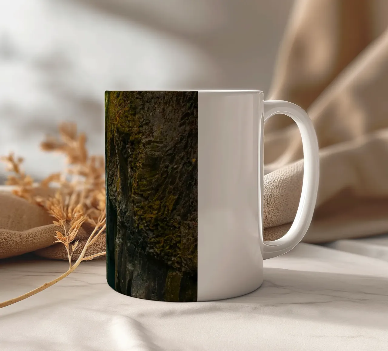 Gola di Takachiho a Miyazaki, Giappone tazza in ceramica da Marcel Bisig