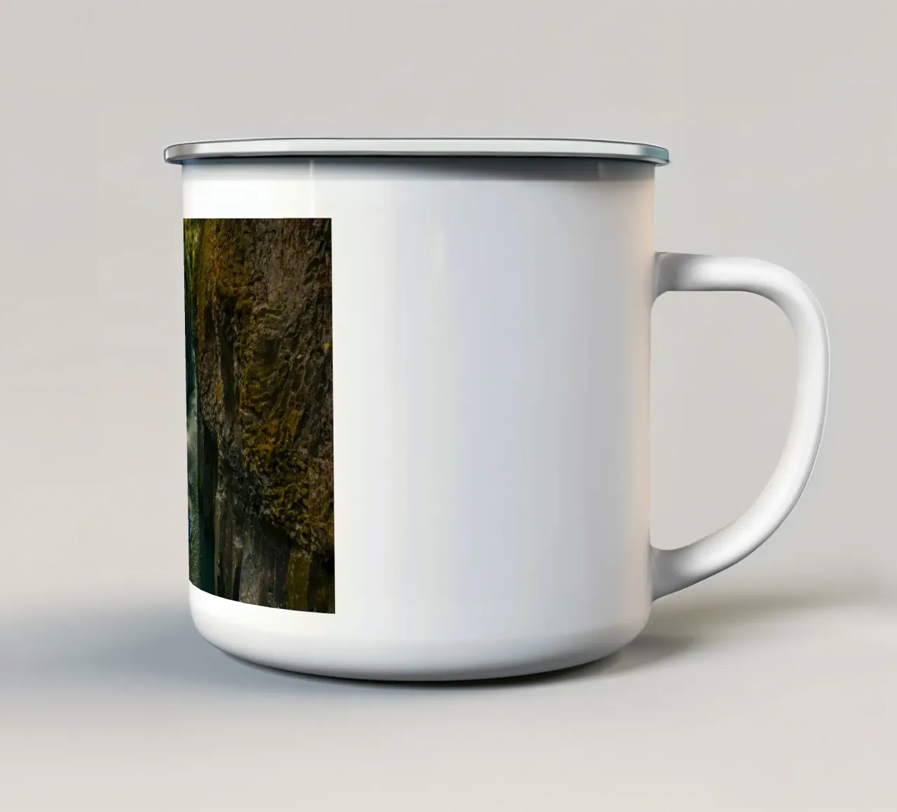 Gola di Takachiho a Miyazaki, Giappone tazza in smalto da Marcel Bisig