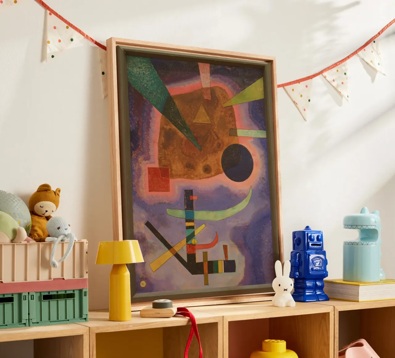 Wassily Kandinsky - Drei Elemente- Abstract Art Leinwand mit Schattenfugenrahmen von Aesthetic Muse