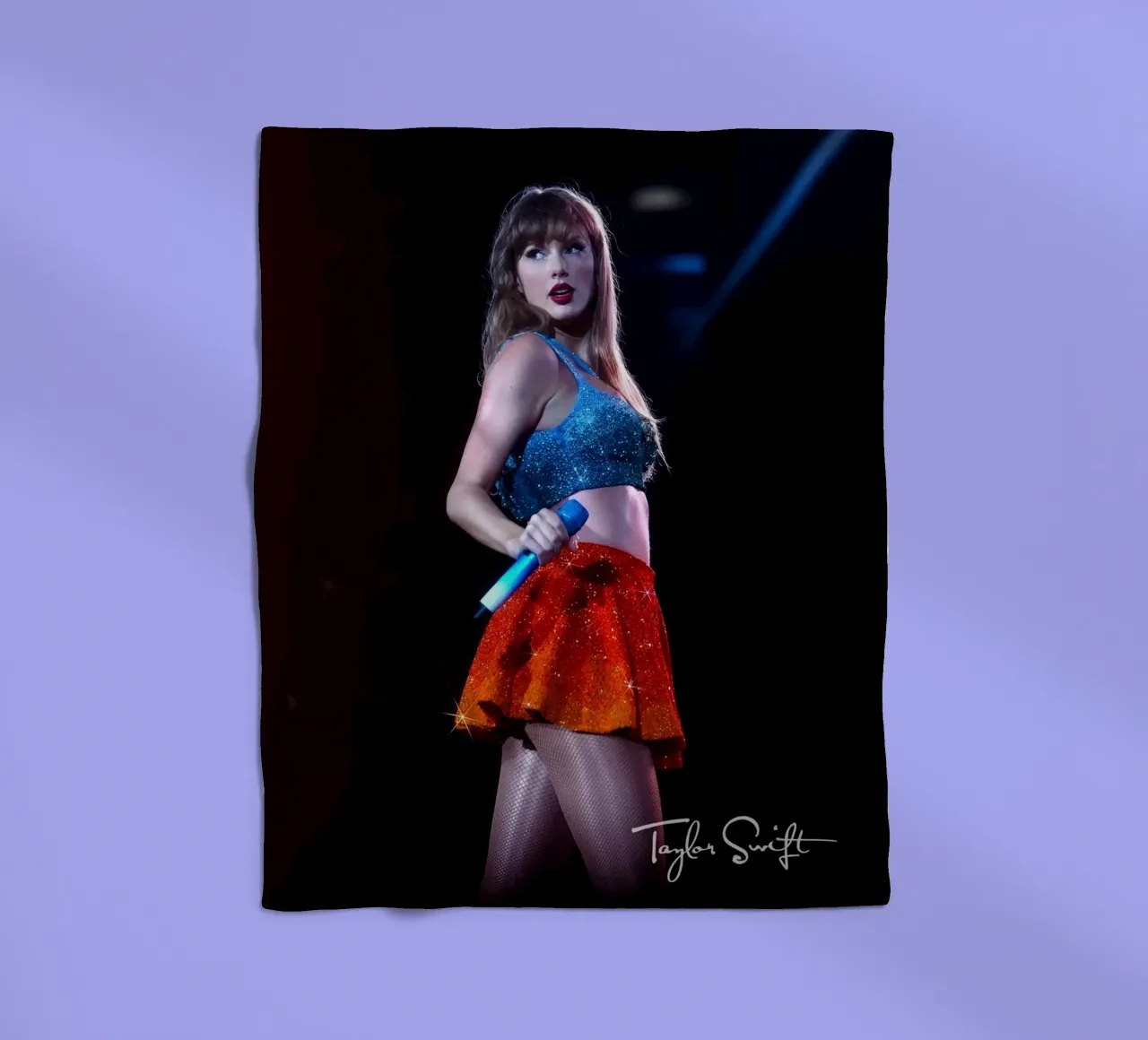 Taylor Swift perfom coperta in pile da AudioLibrary