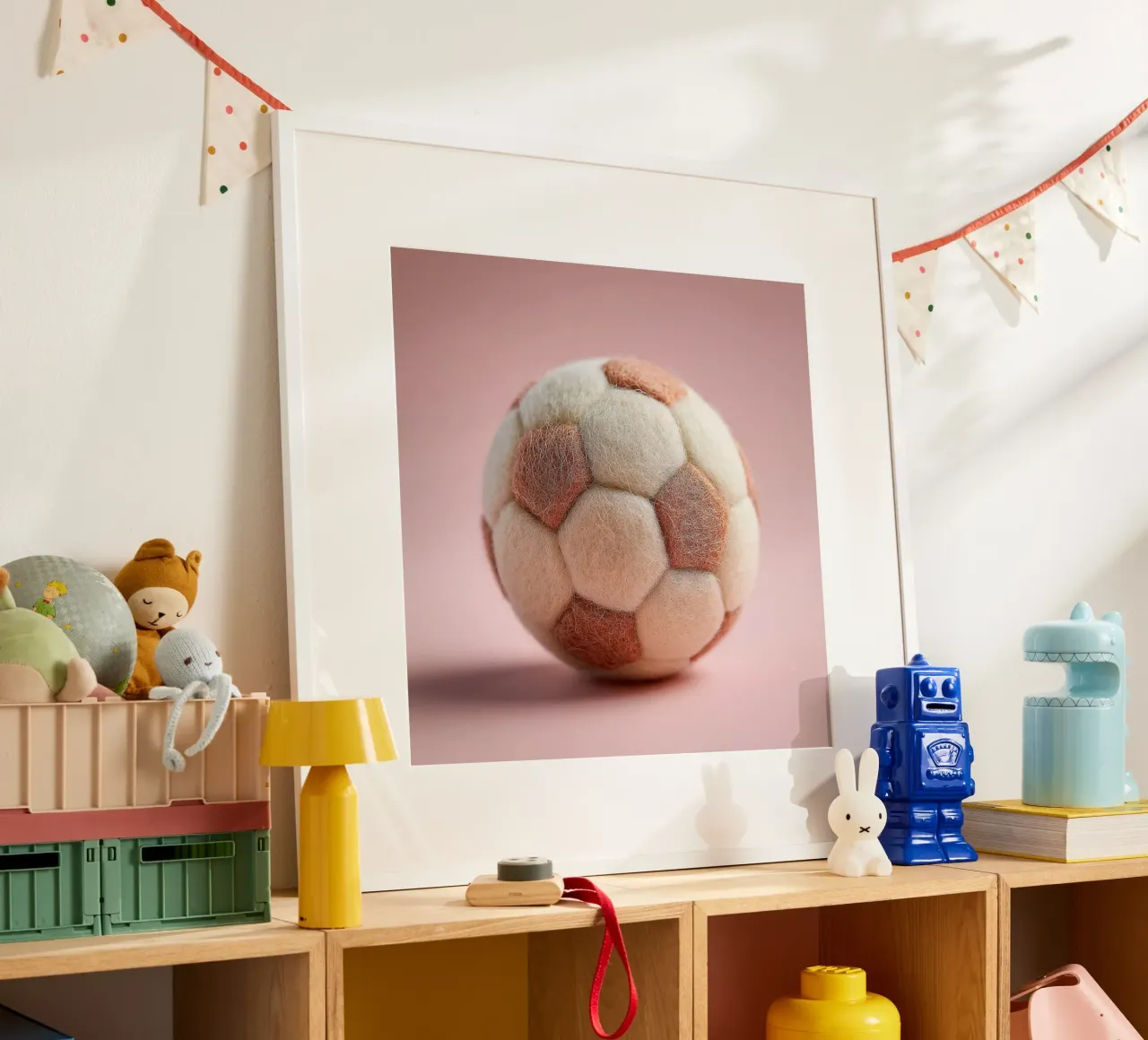 Pallone da calcio soffice poster con telaio in alluminio da Motivate-Today