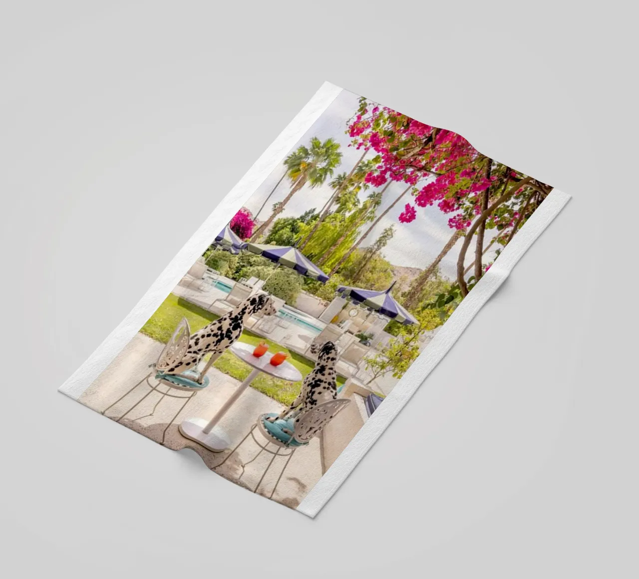 Due cani telo mare da The Poster UK