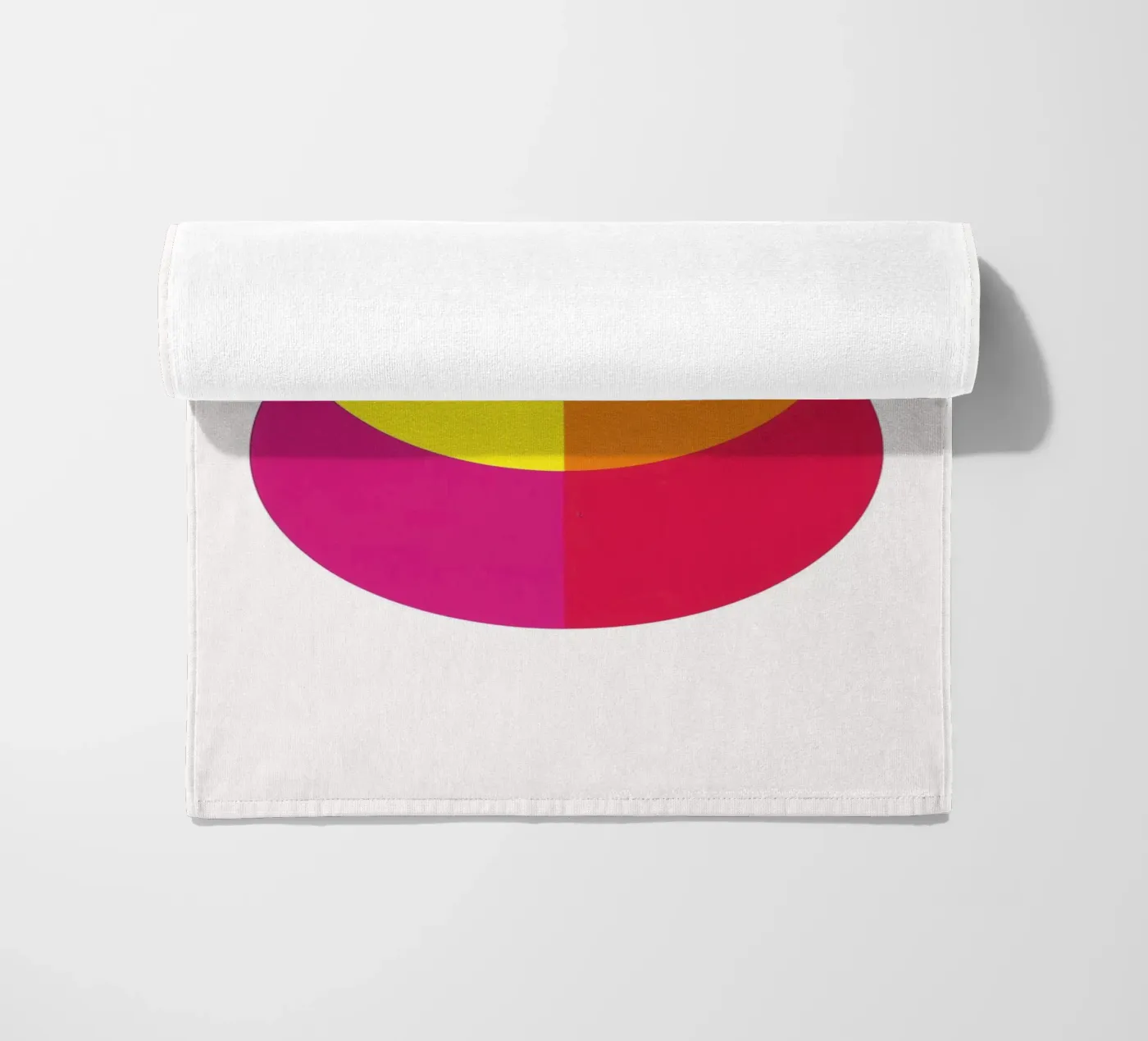 Triptych 2 strandhanddoek van LeDieg