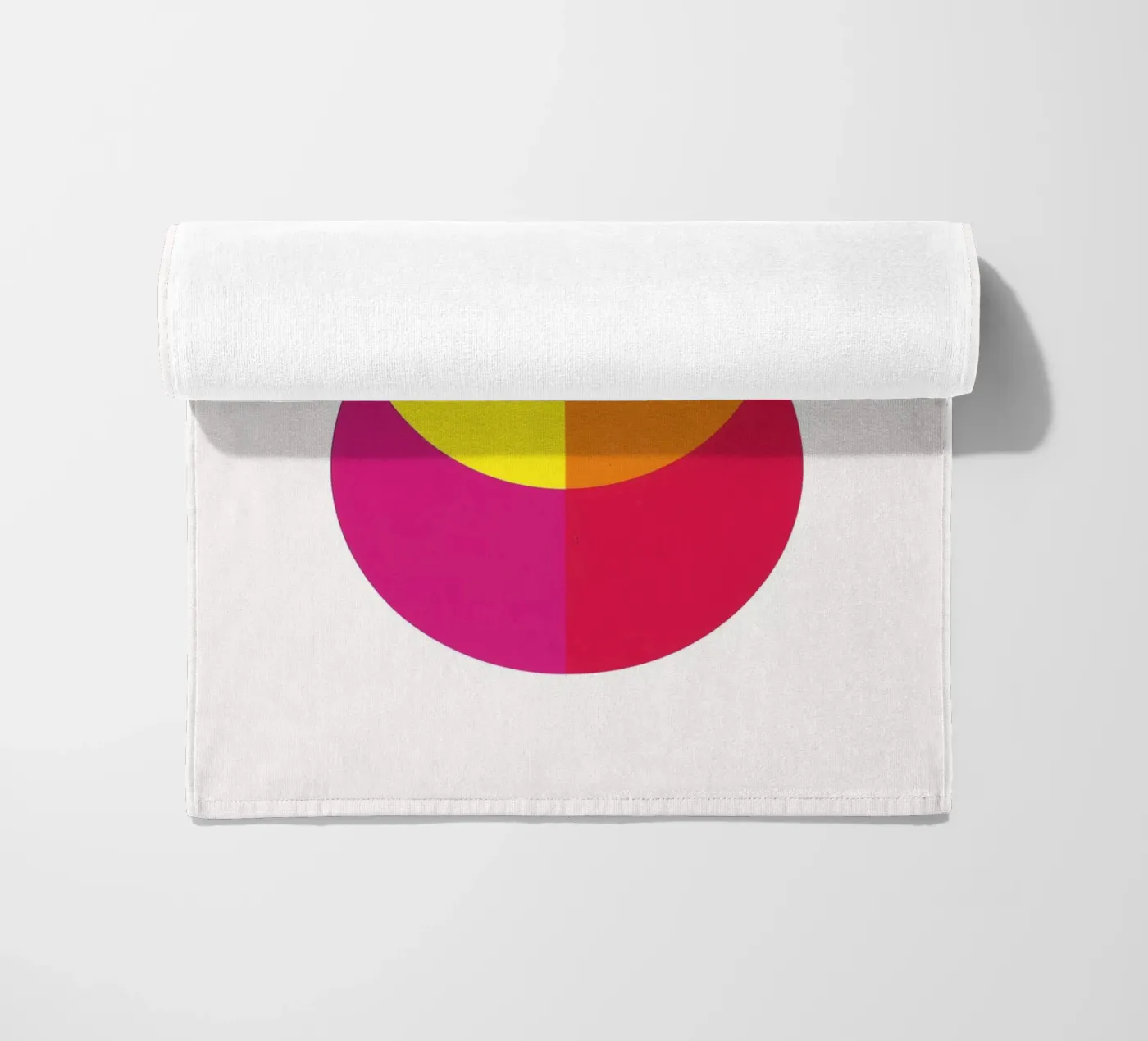 Triptych 2 strandhanddoek van LeDieg