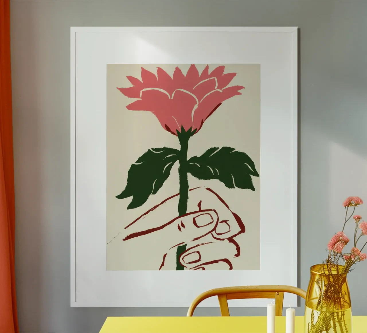 Mano che tiene un fiore rosa poster con telaio in plastica da Lyra Glaze