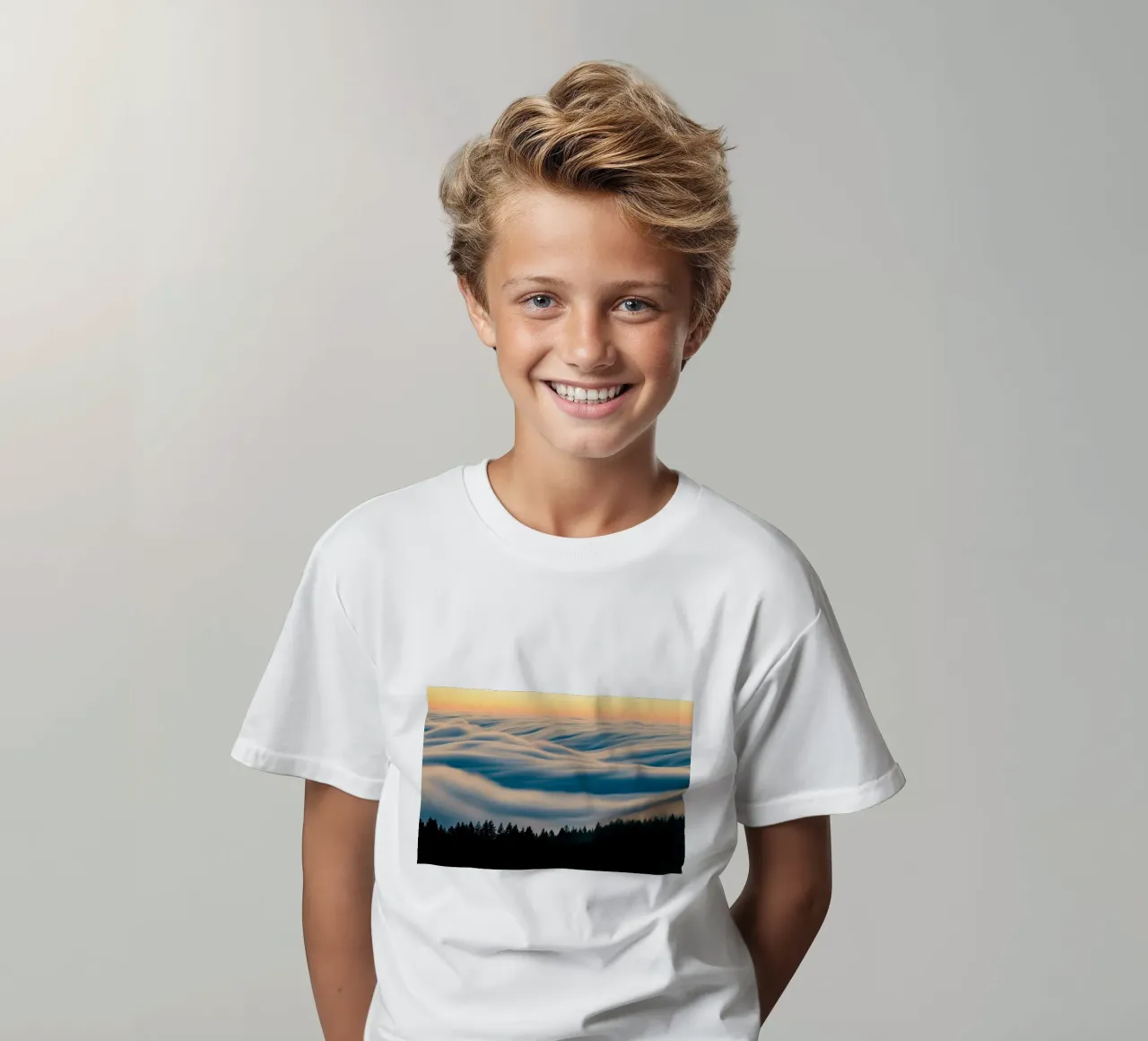 clouds forest t-shirt bambini da Earthly Visions