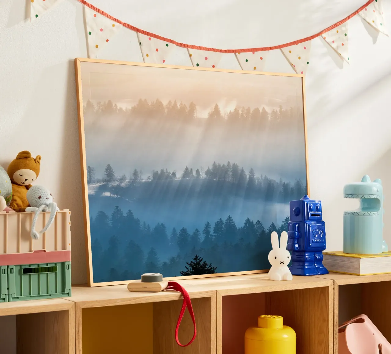 Mattinata di nebbia nella foresta dell'Emmental poster con telaio in plastica da June Jordan
