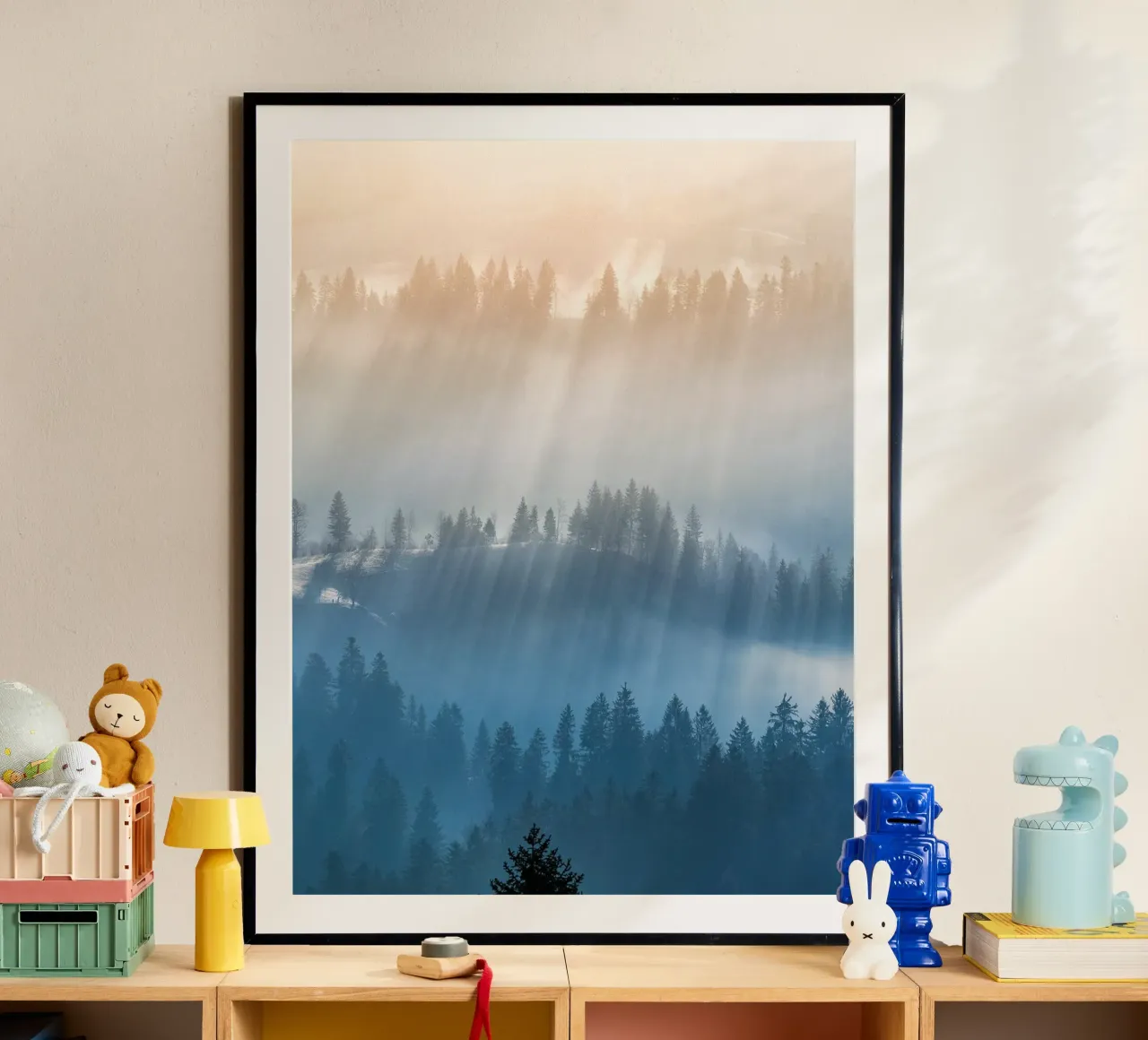 Mattinata di nebbia nella foresta dell'Emmental poster con telaio in plastica da June Jordan