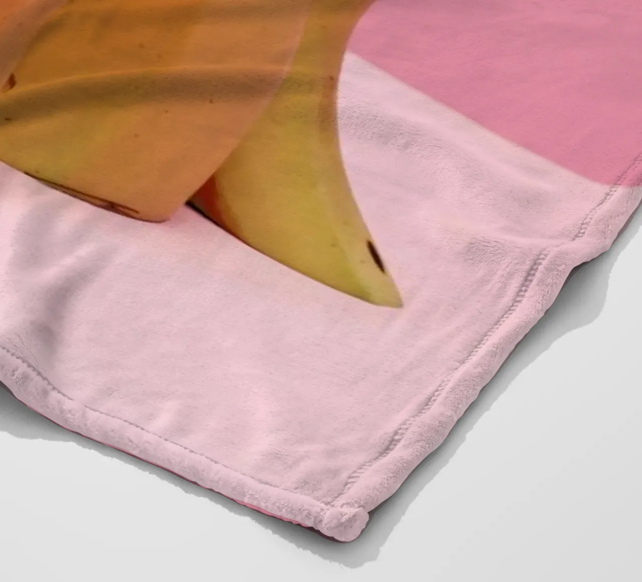 Clash 2 coperta in pile da Kyla Elaine