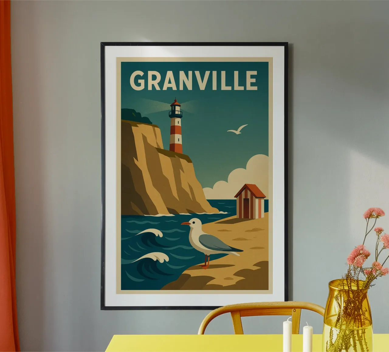 Poster d'epoca di Granville - Faro e cabina sulla spiaggia poster con telaio in alluminio da JETLAG | affiches voyage