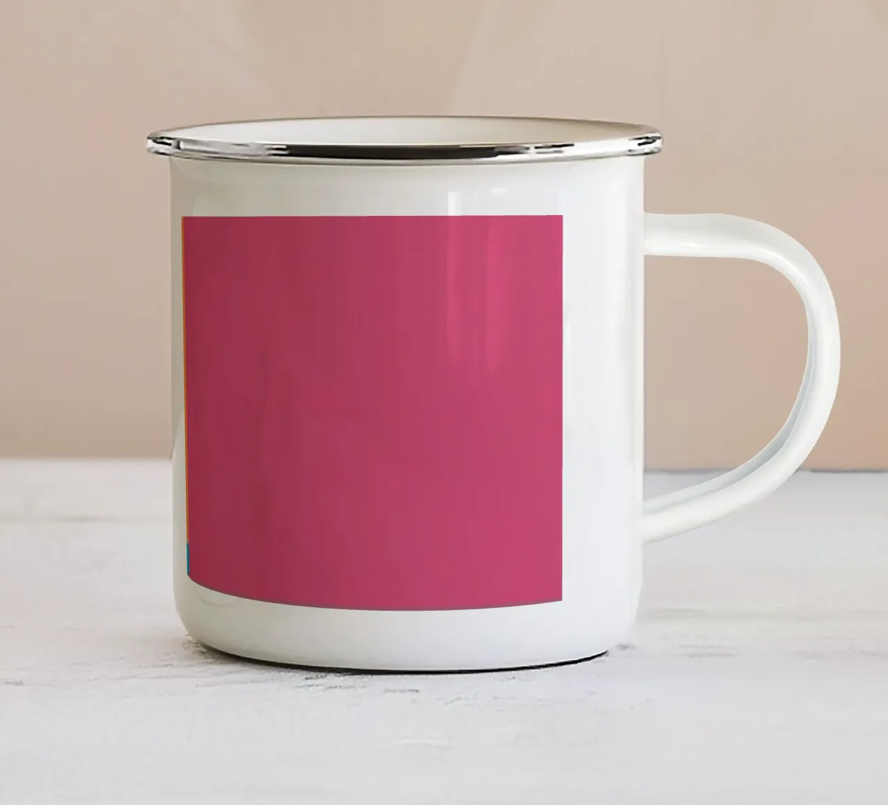 Disposizione astratta di forme geometriche colorate tazza in smalto da DesignDoodle