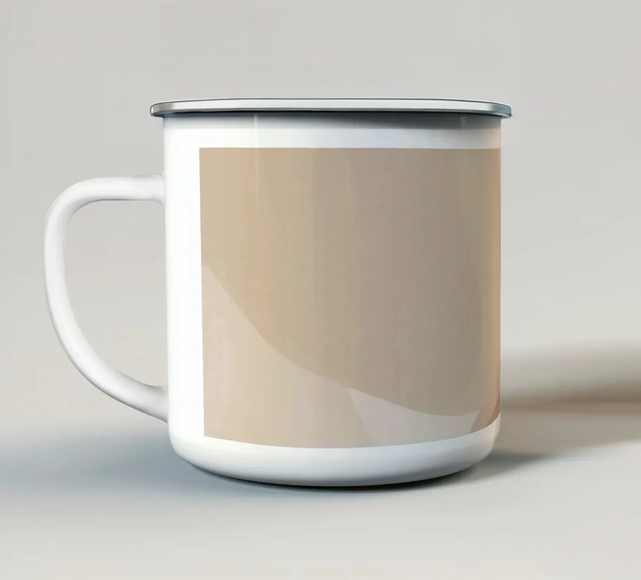 Forme astratte sovrapposte di colore beige e marrone tazza in smalto da DesignDoodle