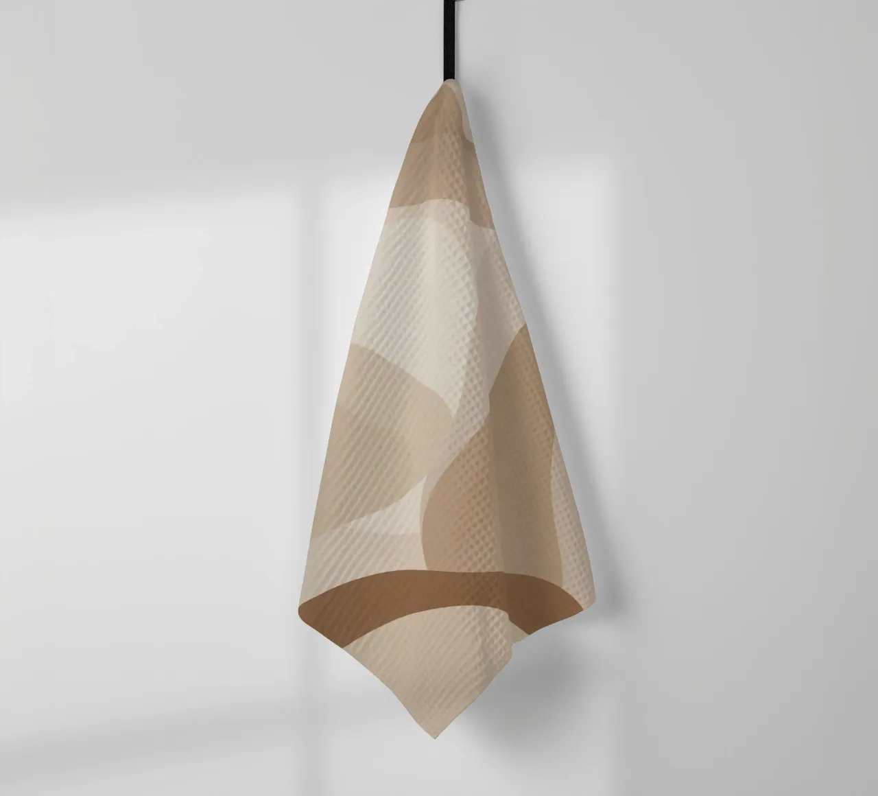 Forme astratte sovrapposte di colore beige e marrone canovaccio da cucina da DesignDoodle