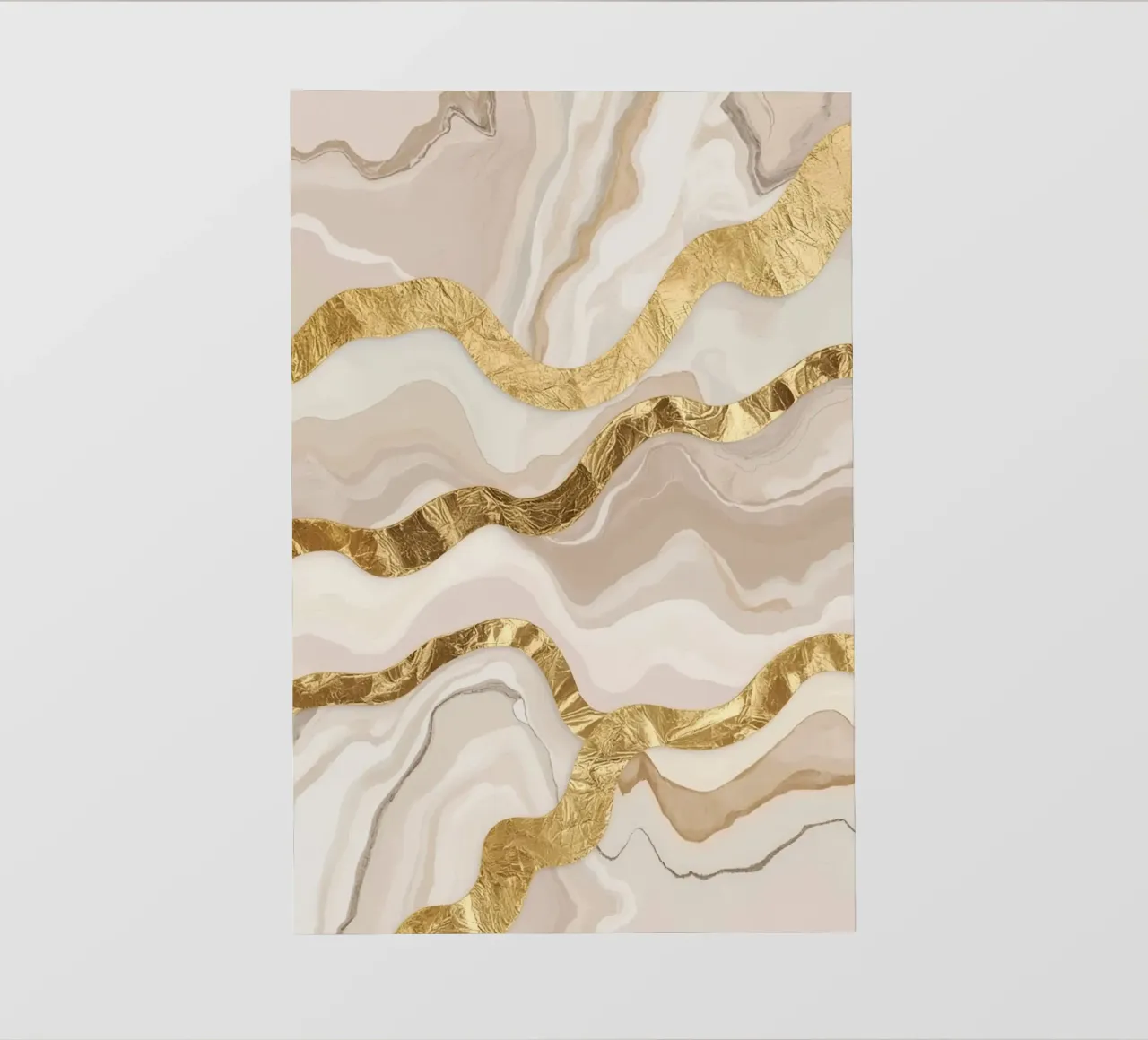 Marmo beige astratto con linee ondulate dorate pellicola backlit da DesignDoodle