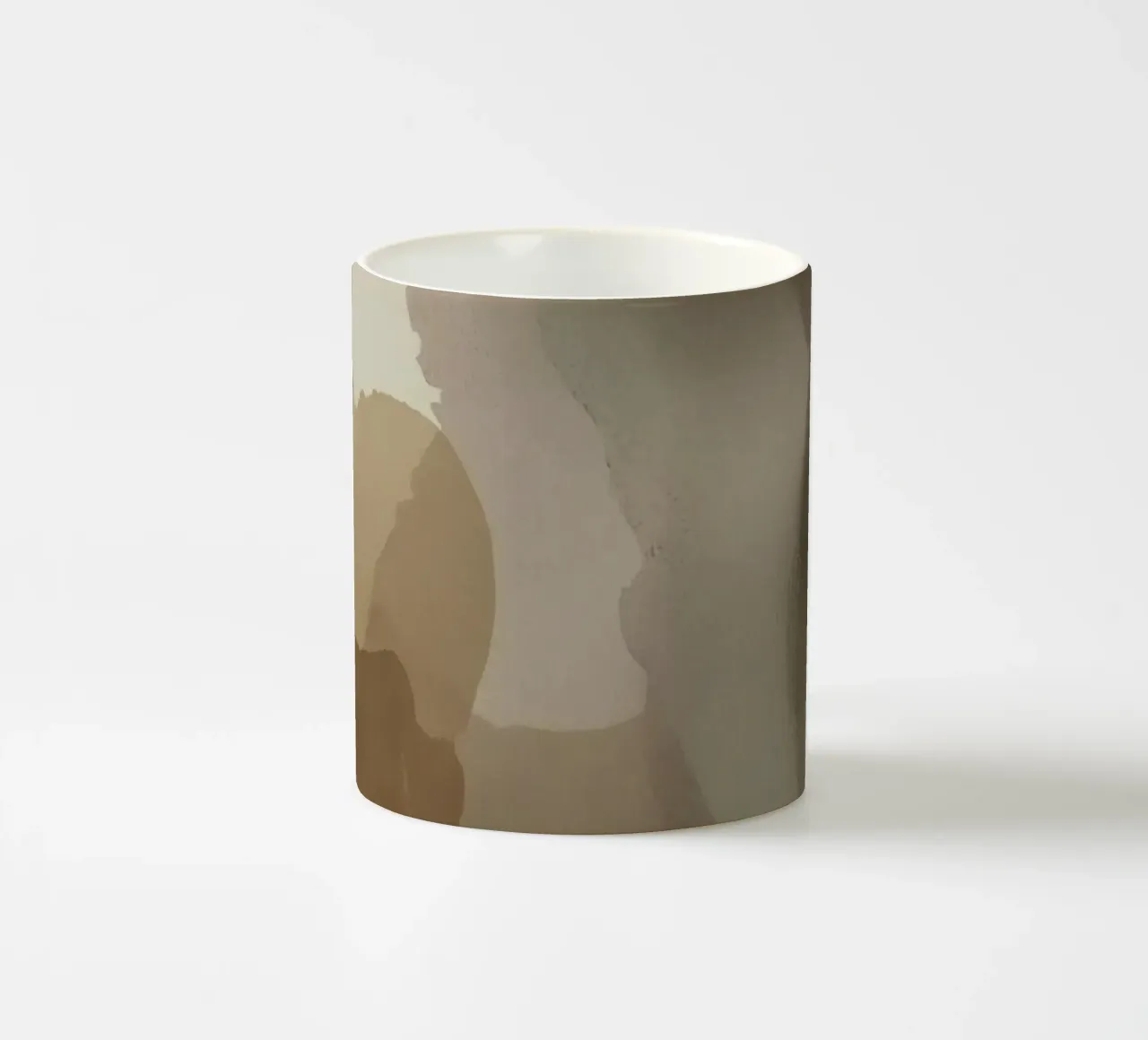 Forme astratte acquerellate in marrone e beige tazza in ceramica da DesignDoodle