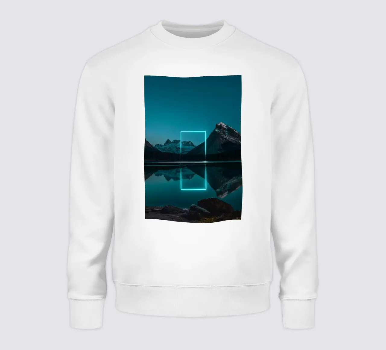 Lake reflection rectangle Sweatshirt von LeDieg