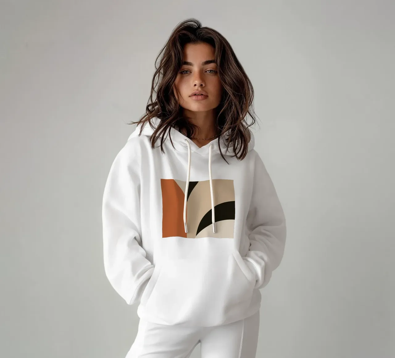 Composición geométrica abstracta con círculos y rectángulos sudadera con capucha de DesignDoodle