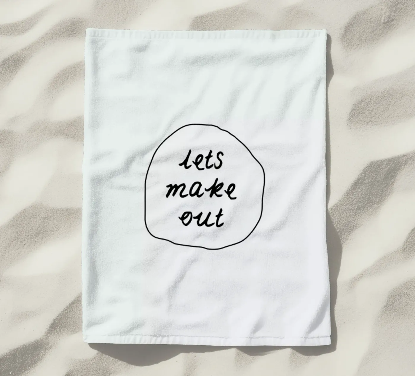 Make out Strandtuch von Magdalena Lindstedt