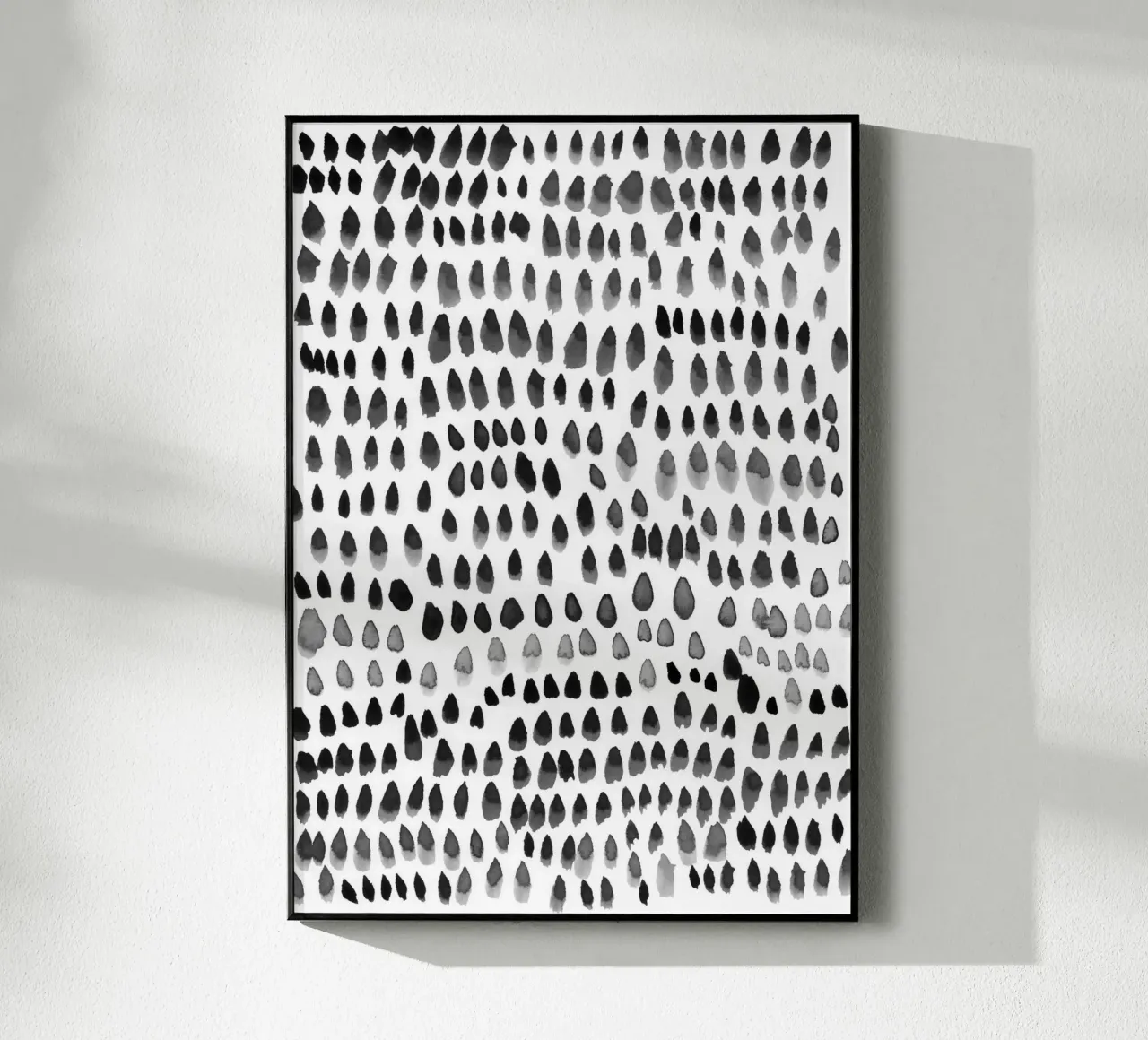 painted dots black plexiglass da IRIS LEHNHARDT FINE ART