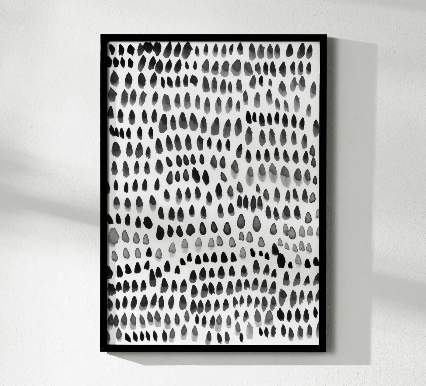 painted dots black poster da IRIS LEHNHARDT FINE ART