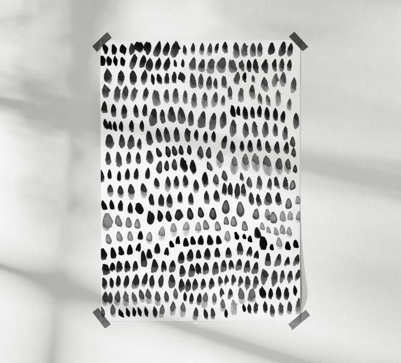 painted dots black poster da IRIS LEHNHARDT FINE ART
