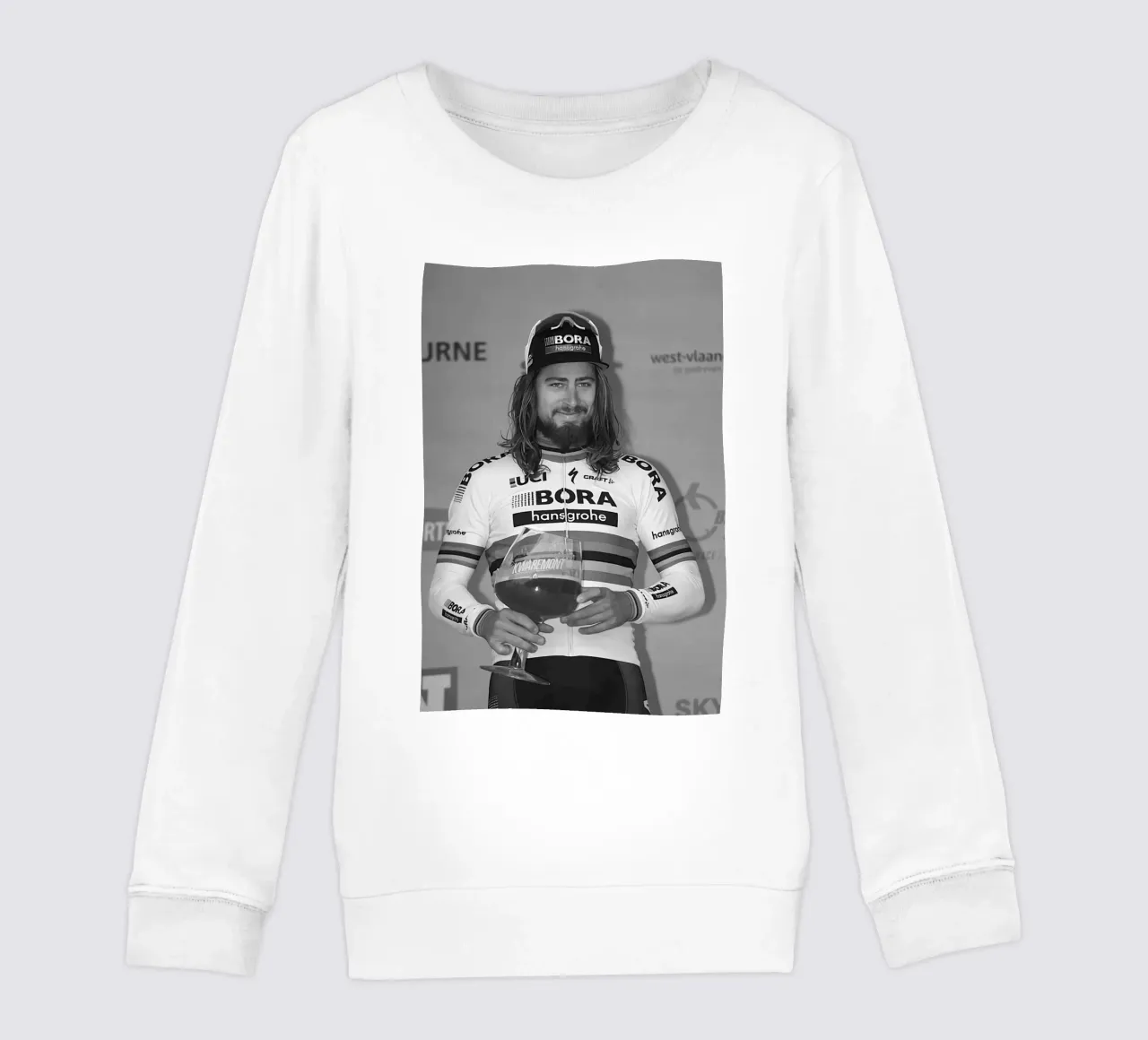 peter sagan con in mano il trofeo felpa bambino da addelia shope