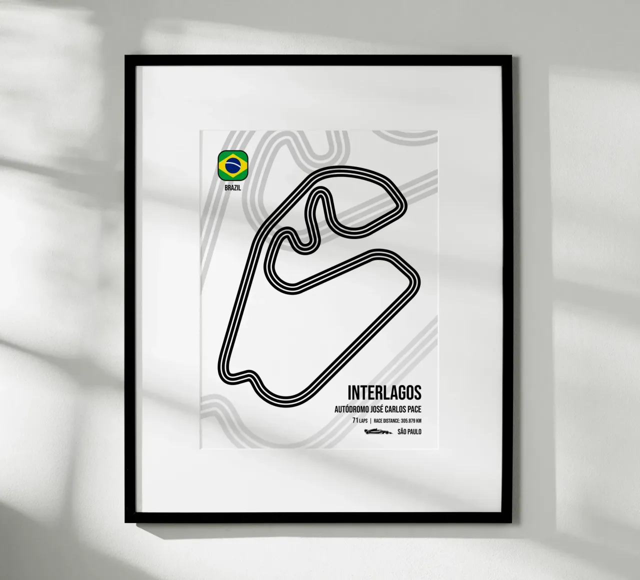 Pista di Interlagos poster con telaio in alluminio da Mariel Toigo