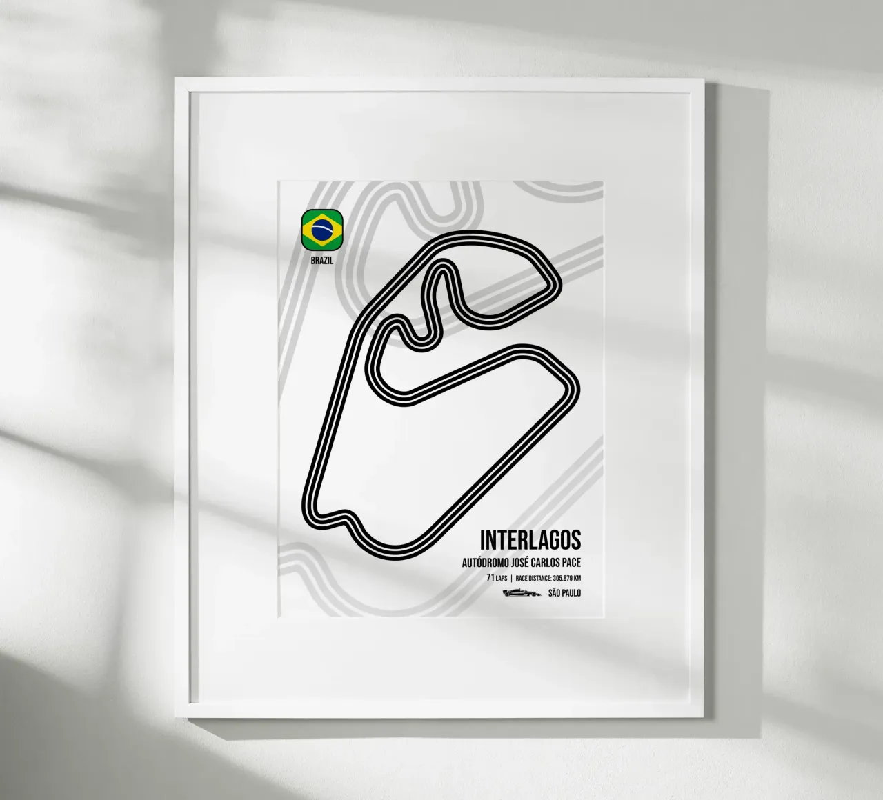 Pista di Interlagos poster con telaio in alluminio da Mariel Toigo