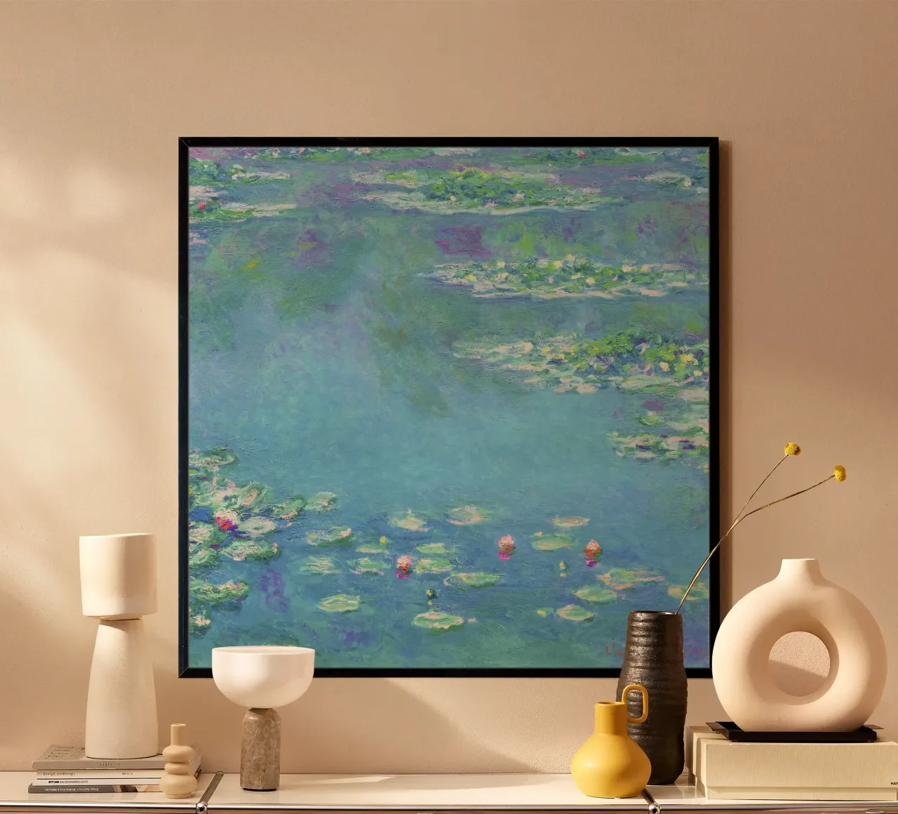 Ninfee di Claude Monet (1840-1926) poster con telaio in alluminio da Classic Art Prints
