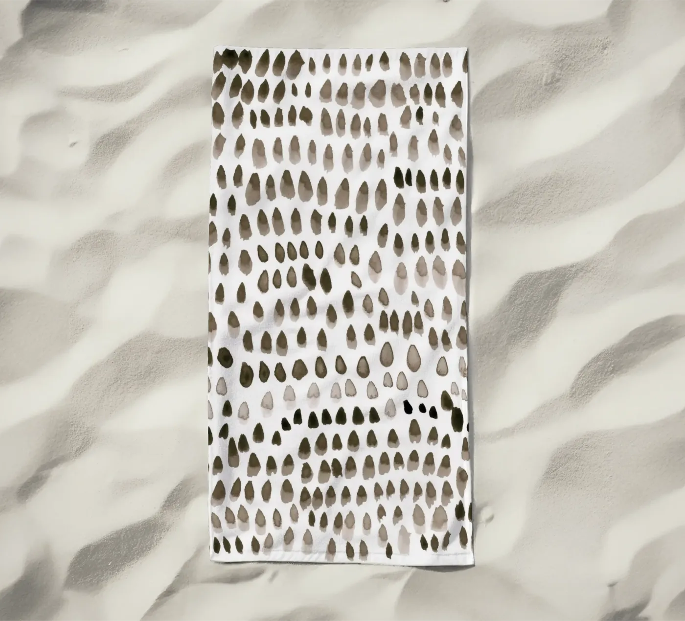 painted dots brown telo mare da IRIS LEHNHARDT FINE ART