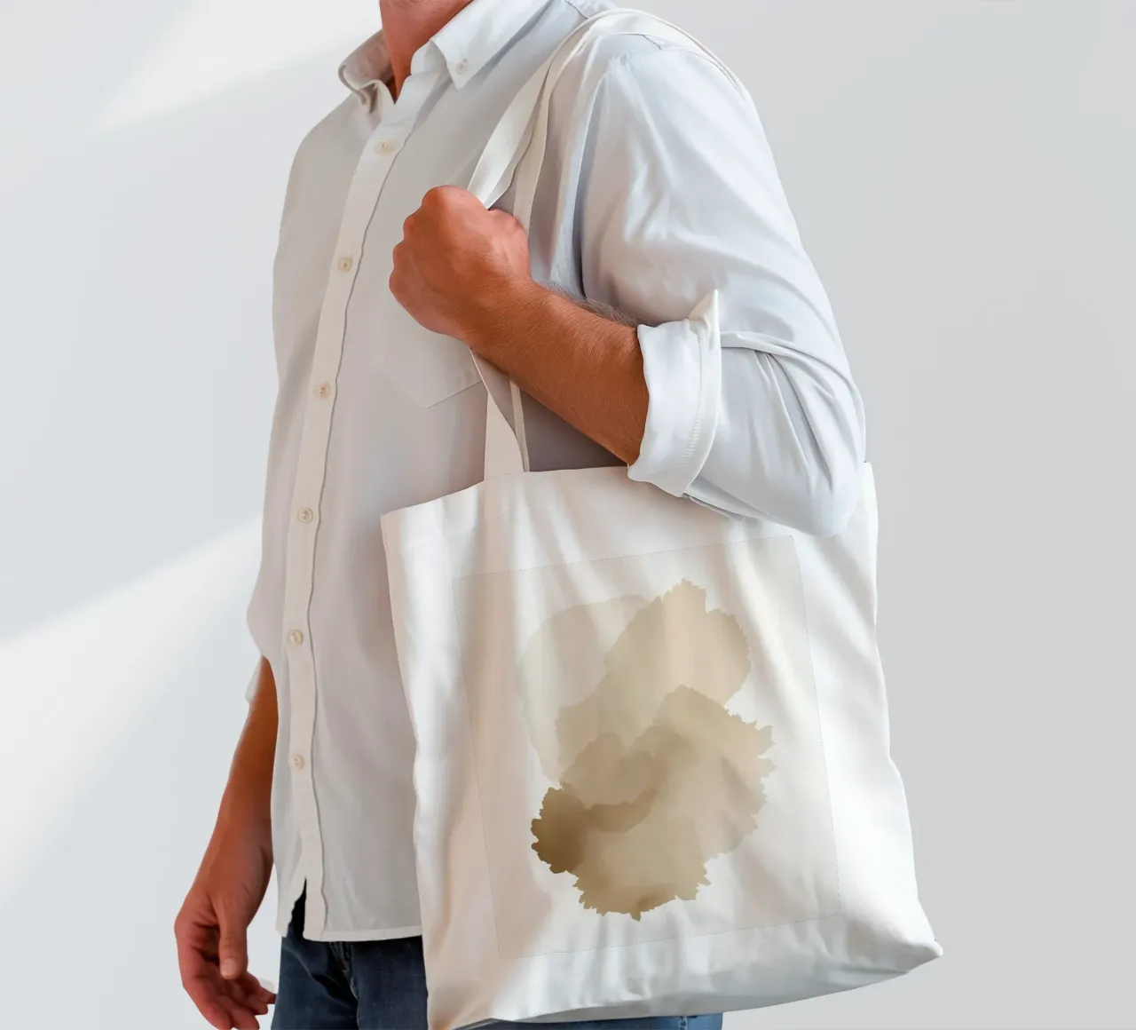 Pila di forme astratte acquerellate Tan borsa in juta da DesignDoodle