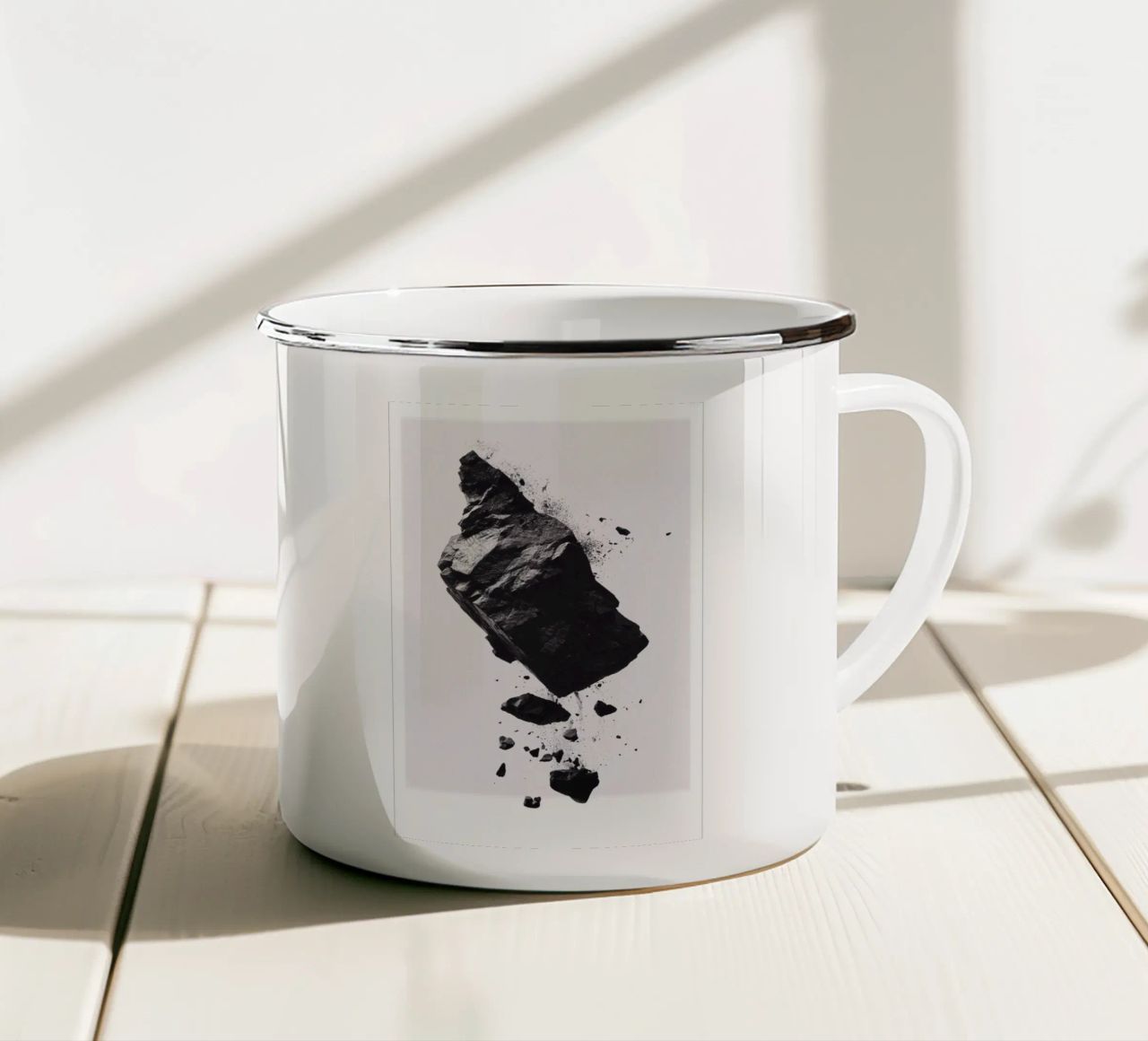 Black Rock floating tazza in smalto da LeDieg