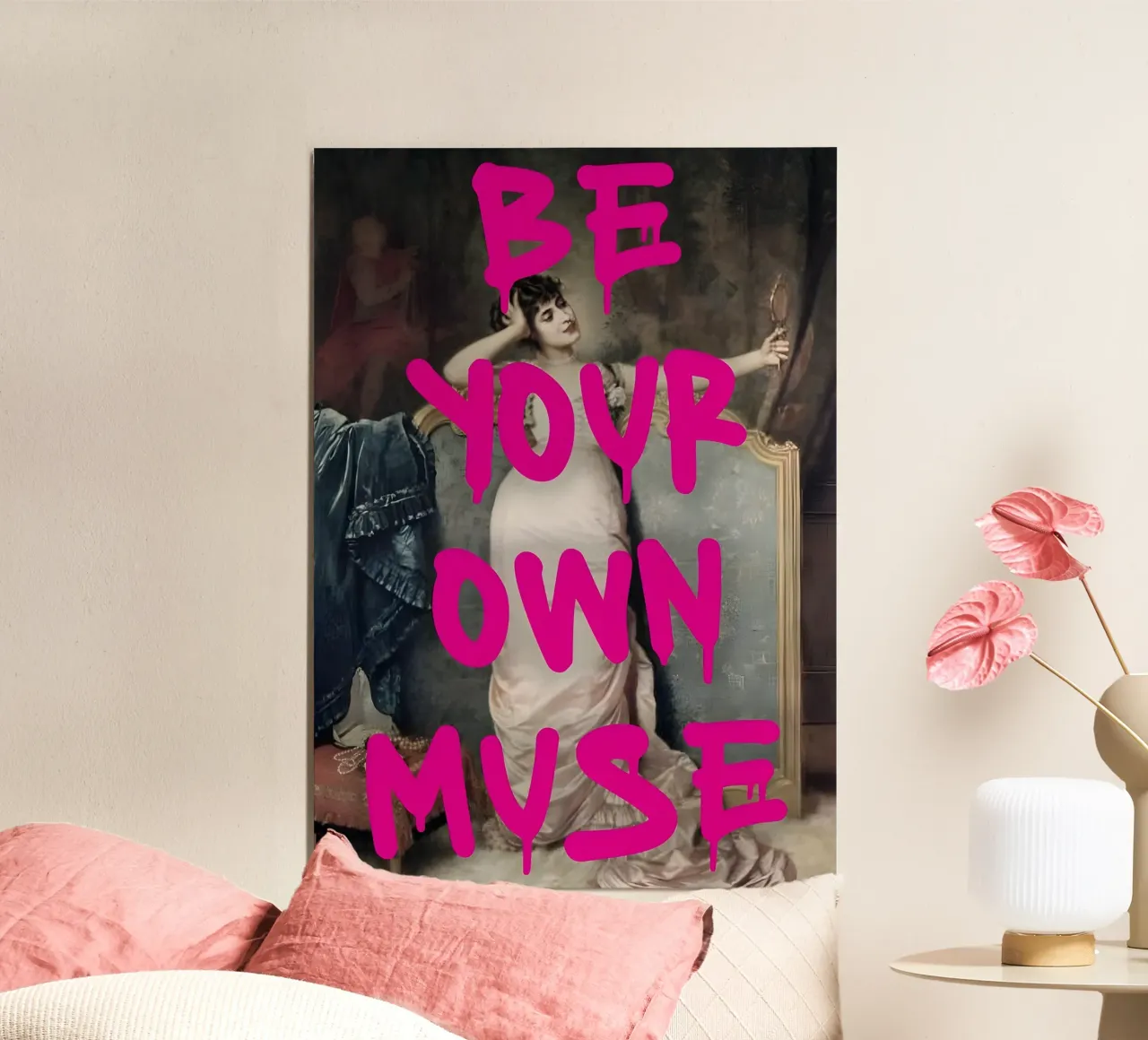 'BE YOUR OWN MUSE poster con telaio in alluminio da Type & Tape