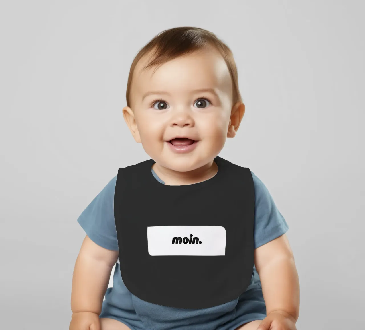 Moin baby slabbetje van Black Sign Artwork