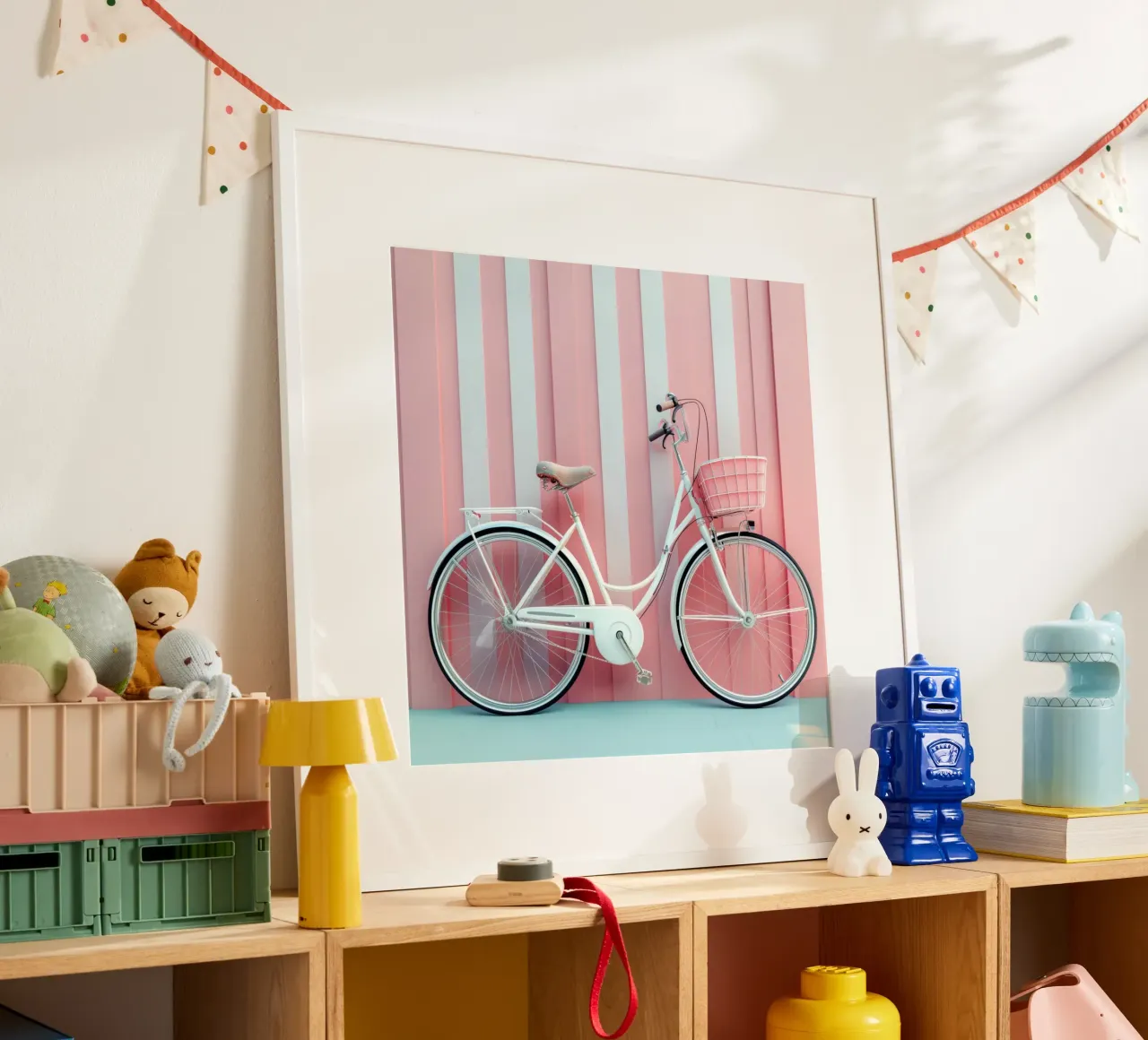 Fard e bolle di sapone poster con telaio in legno da StillVibe Home