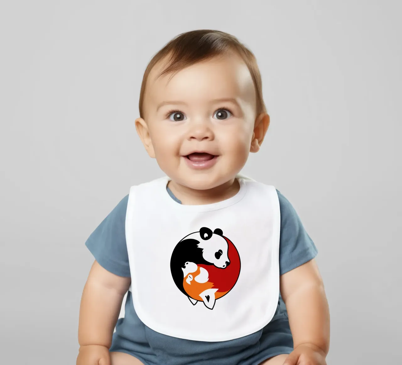 Yin-Yang-Pandas Babylätzchen von Mariel Toigo