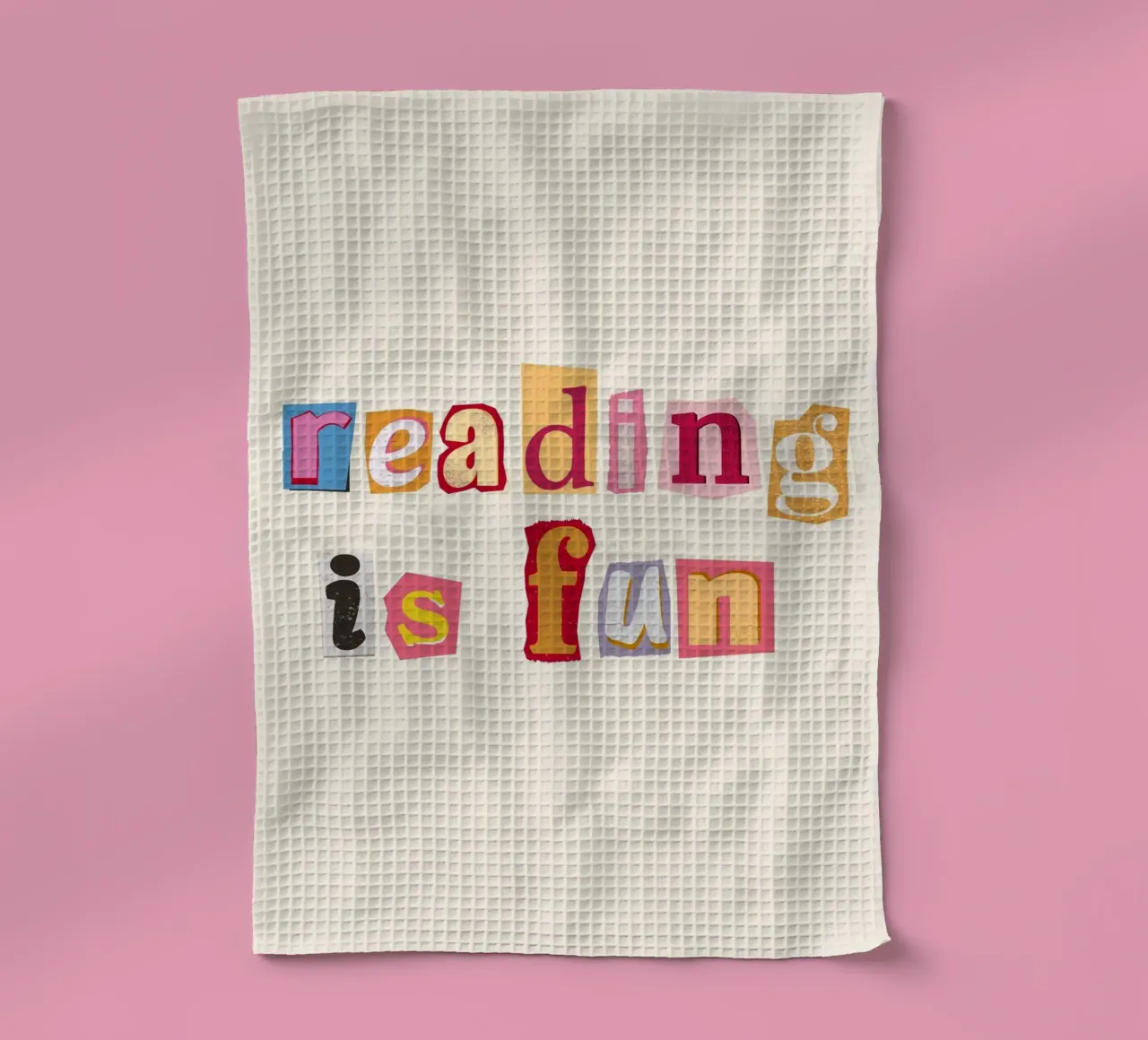 "Lire, c'est amusant" - Poster découpé d'un magazine rétro torchon de vintagepod