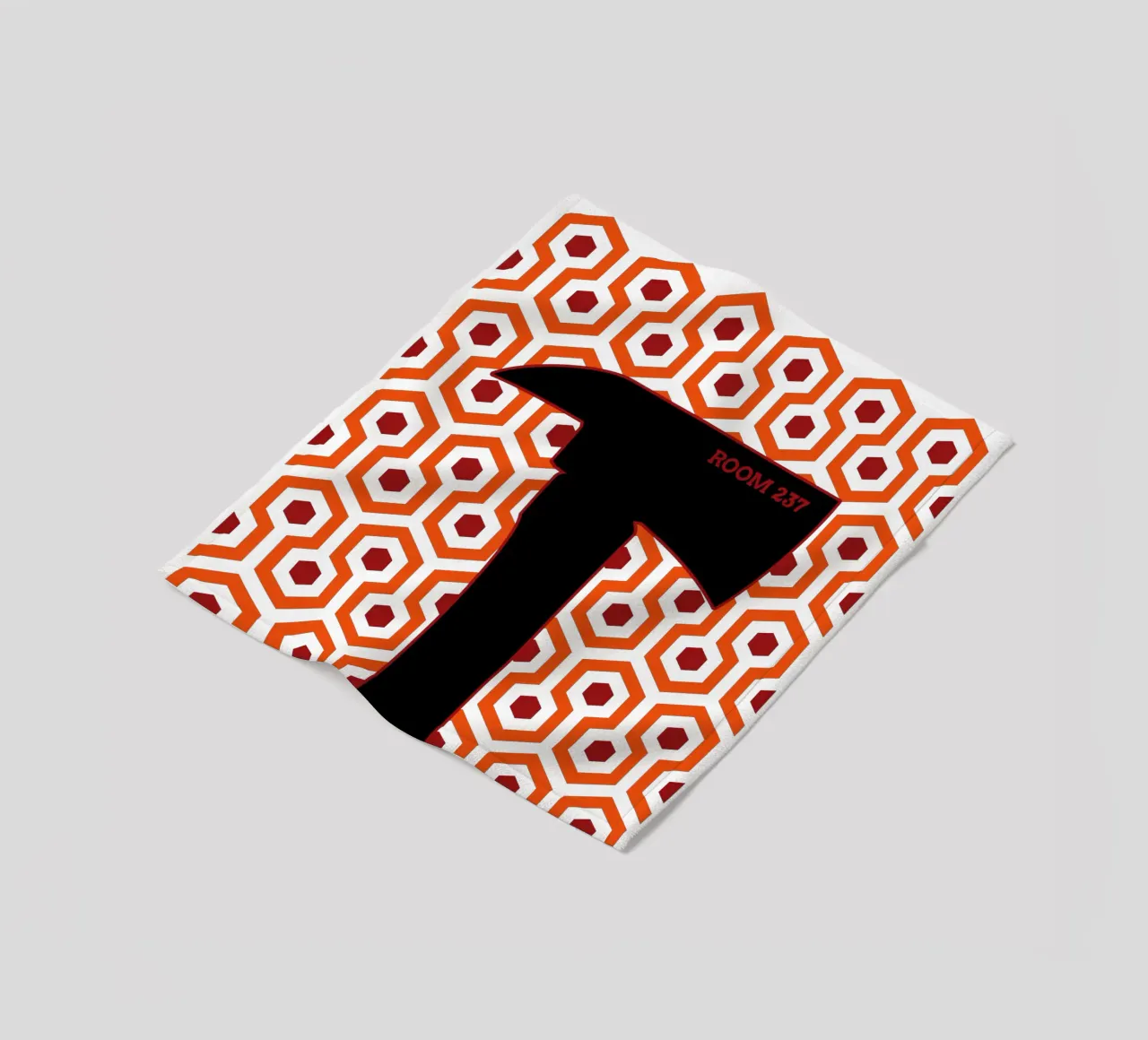 Camera 237 coperta in pile da Mariel Toigo