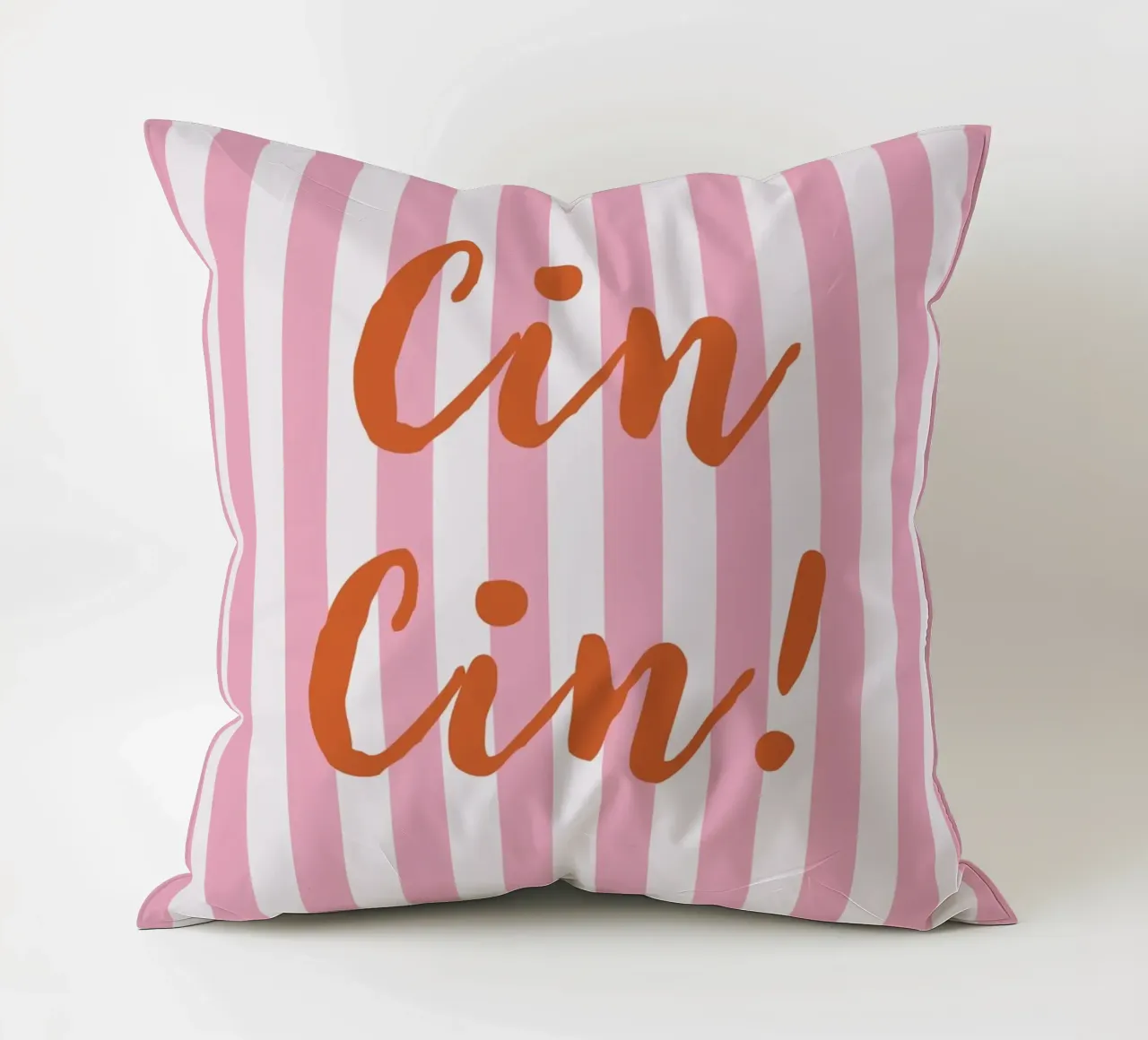 Cin Cin! cuscino da Attaboy Dsgn
