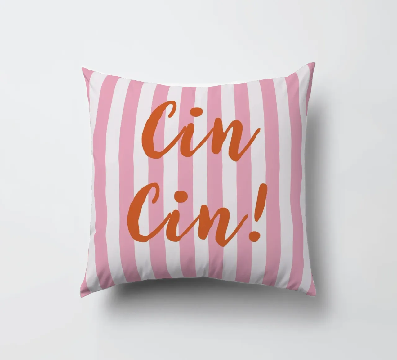 Cin Cin! cuscino da Attaboy Dsgn