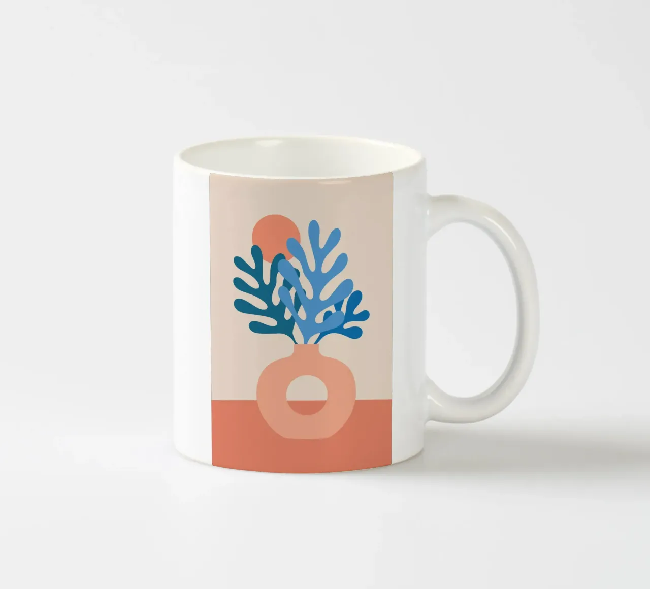 Boho Stillleben mit Korallenblättern tazza in ceramica da pierosvisuals