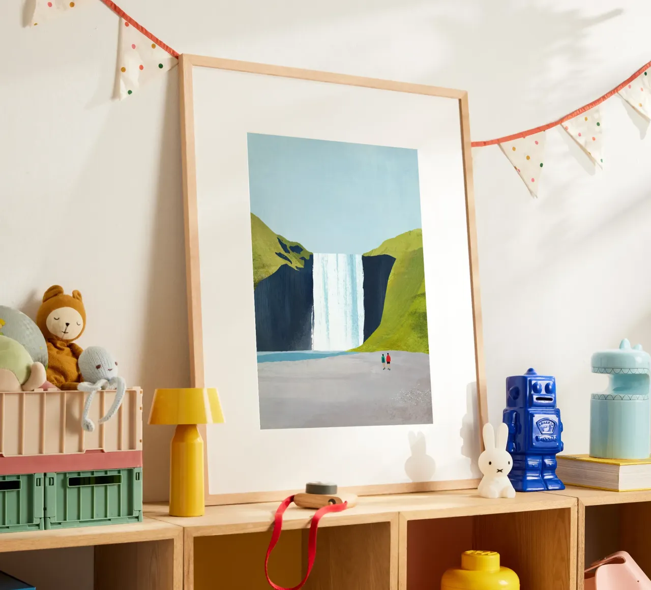 avventura sul sentiero delle cascate poster con telaio in plastica da unyil shope