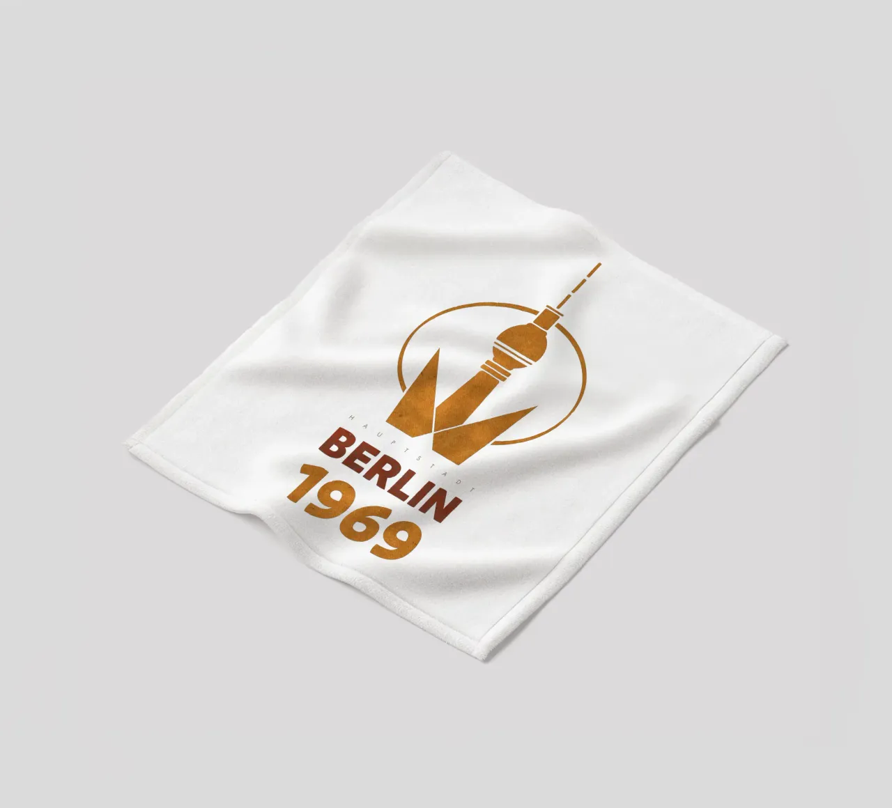 Berlin 1969 - Television tower fleece blanket by DDR DESIGN